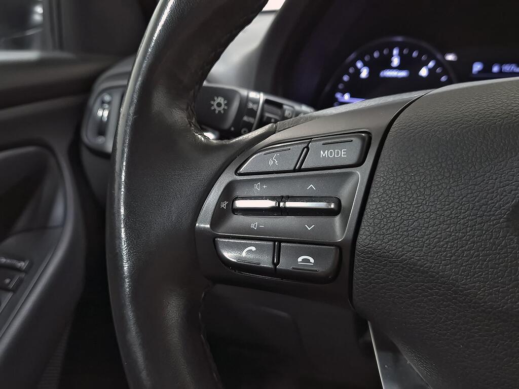 Hyundai i30 1.6 CRDI 85kW (116CV) Klass DCT 16