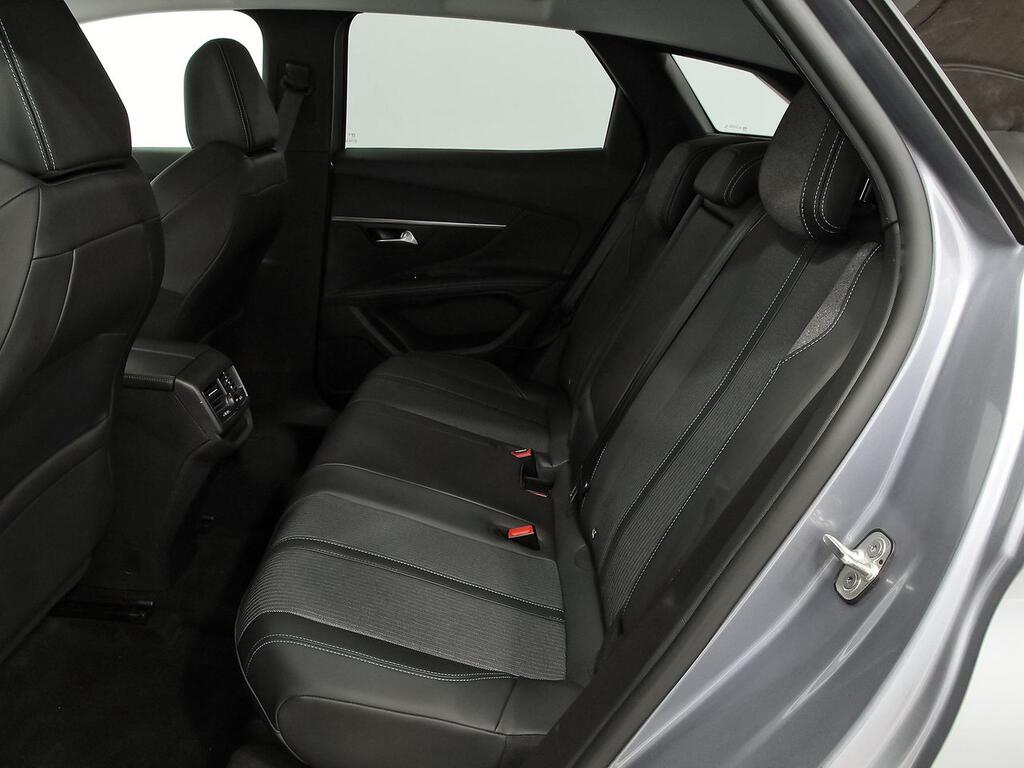 Peugeot 3008 1.5 BlueHDi 96kW (130CV) S&S Allure 9