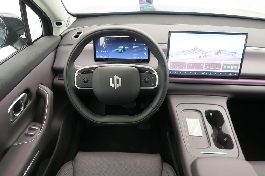 Leapmotor C10 C10 REEV 28.4 kWh Design Auto 14