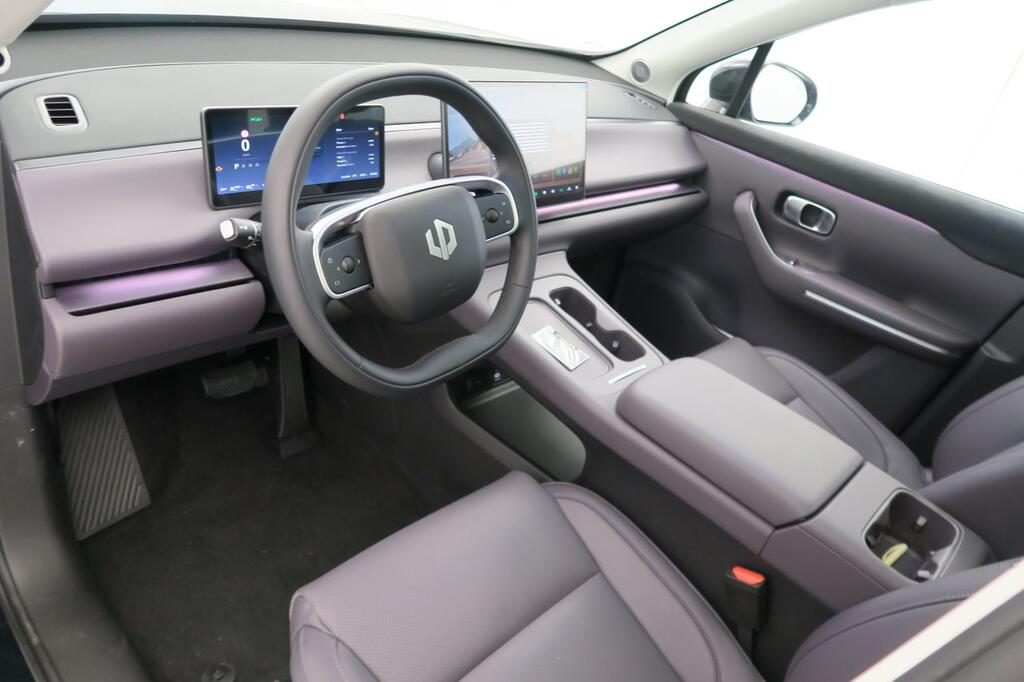 Leapmotor C10 C10 BEV 69.9kWh Design Auto 6