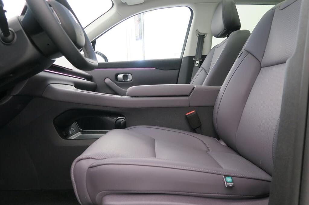 Leapmotor C10 C10 BEV 69.9kWh Design Auto 19