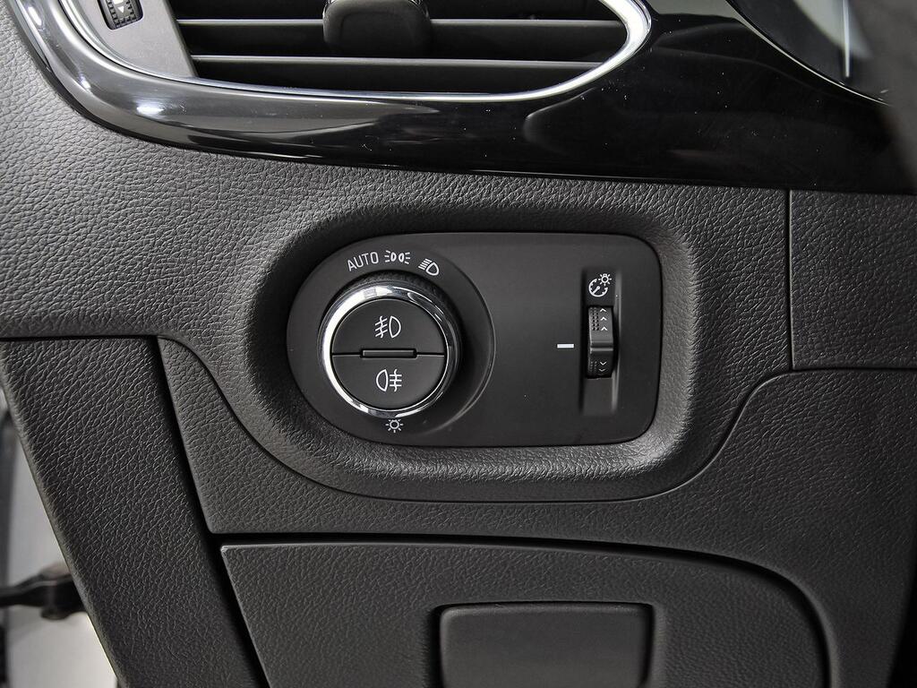 Opel Astra 1.2T SHR 107kW (145CV) Ultimate 15