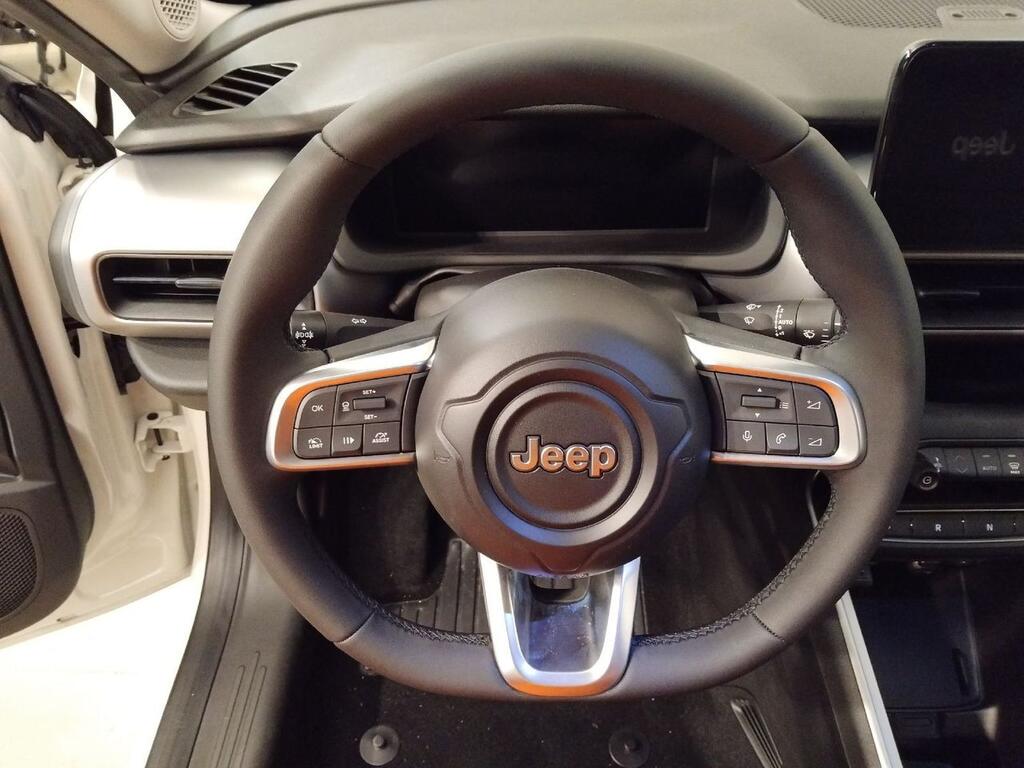 Jeep Avenger BEV 115kW (156CV) Summit 15