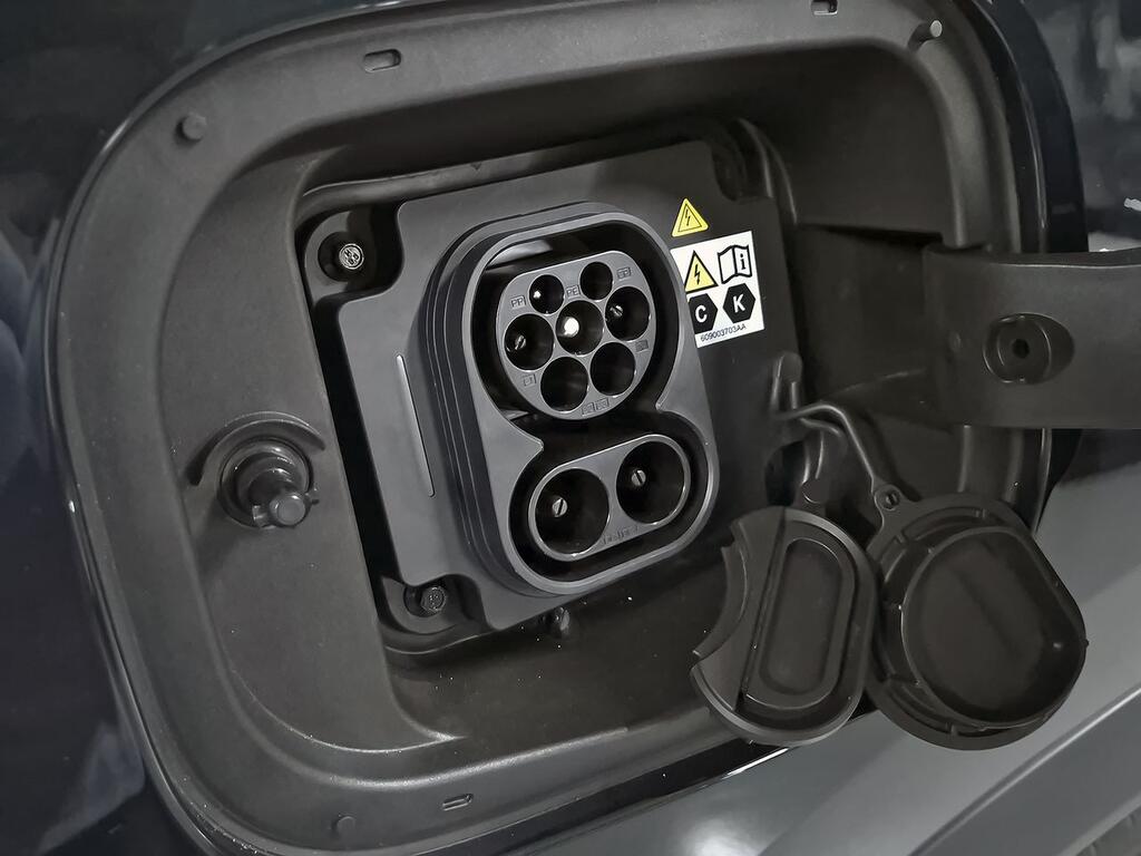 Ebro S800 1.5 TGDI PHEV Luxury E-CVT 36