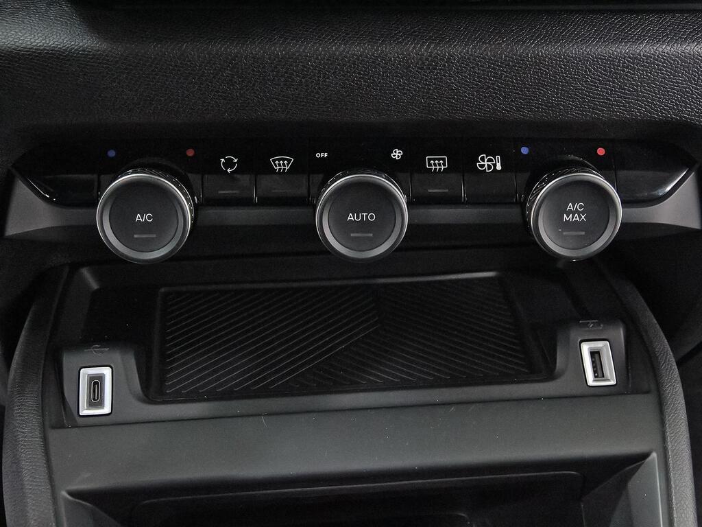 Citroën C4 Hybrid 145 ë-DCS6 Plus 29