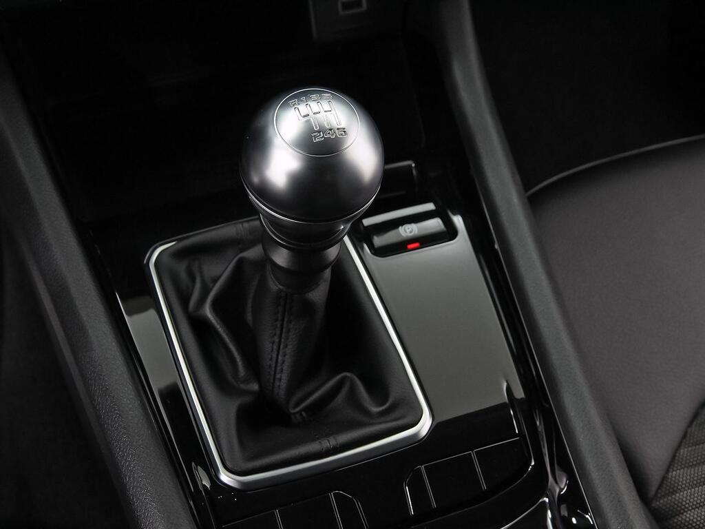 Jeep Compass 1.3 Gse T4 96kW (130CV) Limited MT FWD 31