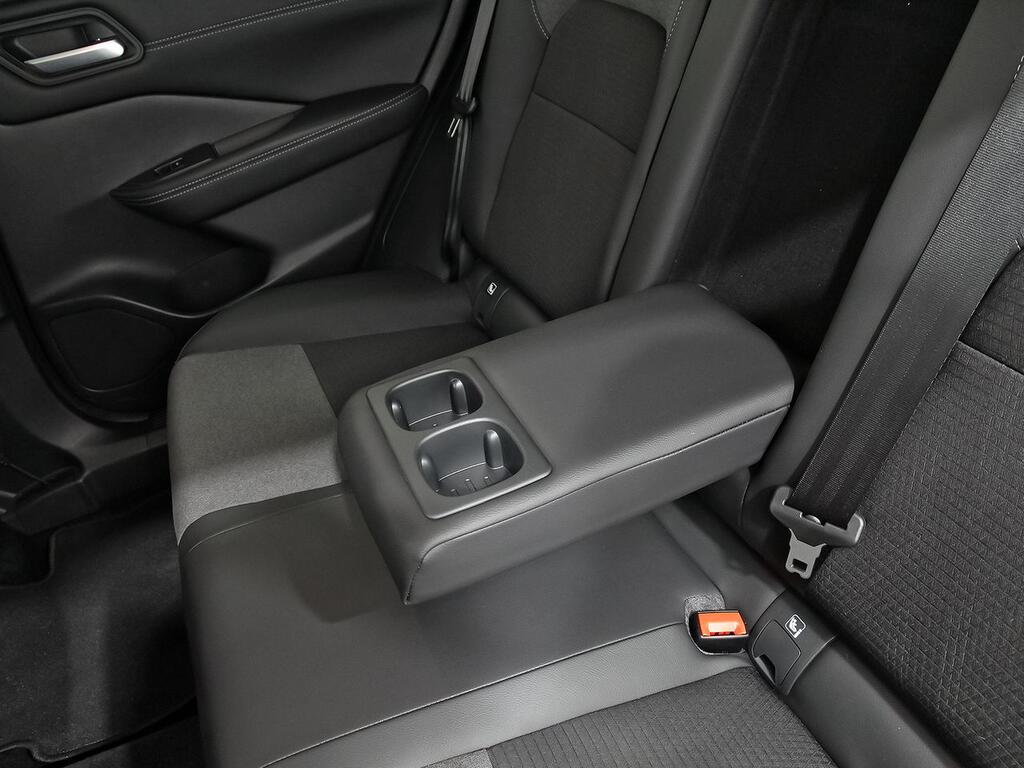 Nissan Qashqai DIG-T 103kW N-Connecta 30