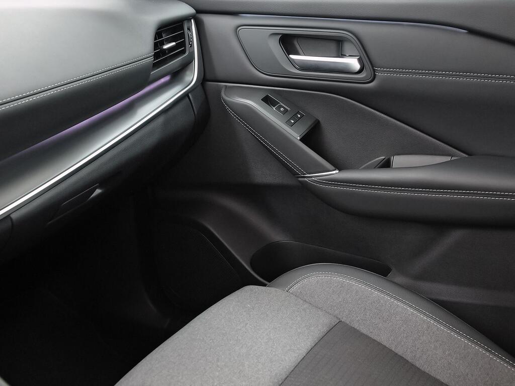 Nissan Qashqai DIG-T 103kW N-Connecta 29