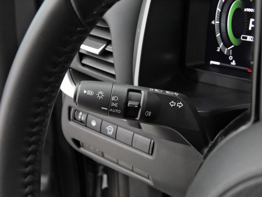 Nissan Qashqai DIG-T 116kW CVT N-Connecta 15