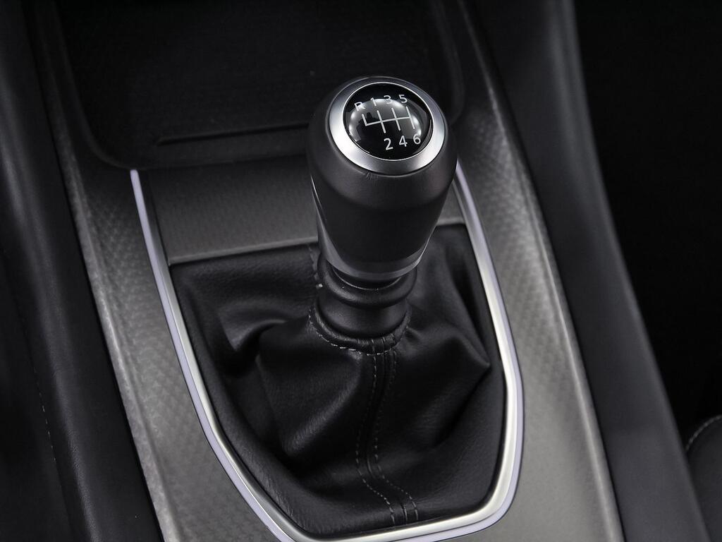 Nissan Qashqai DIG-T 103kW N-Connecta 32