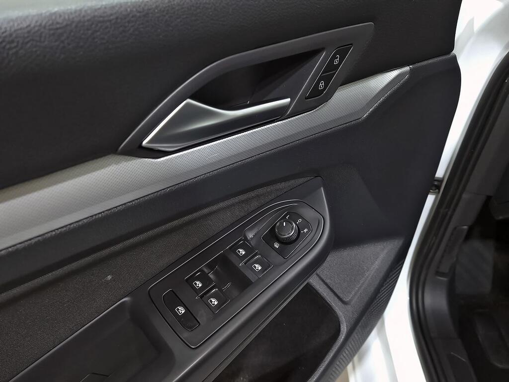 Volkswagen Golf 2.0 TDI 85kW (115CV) 11