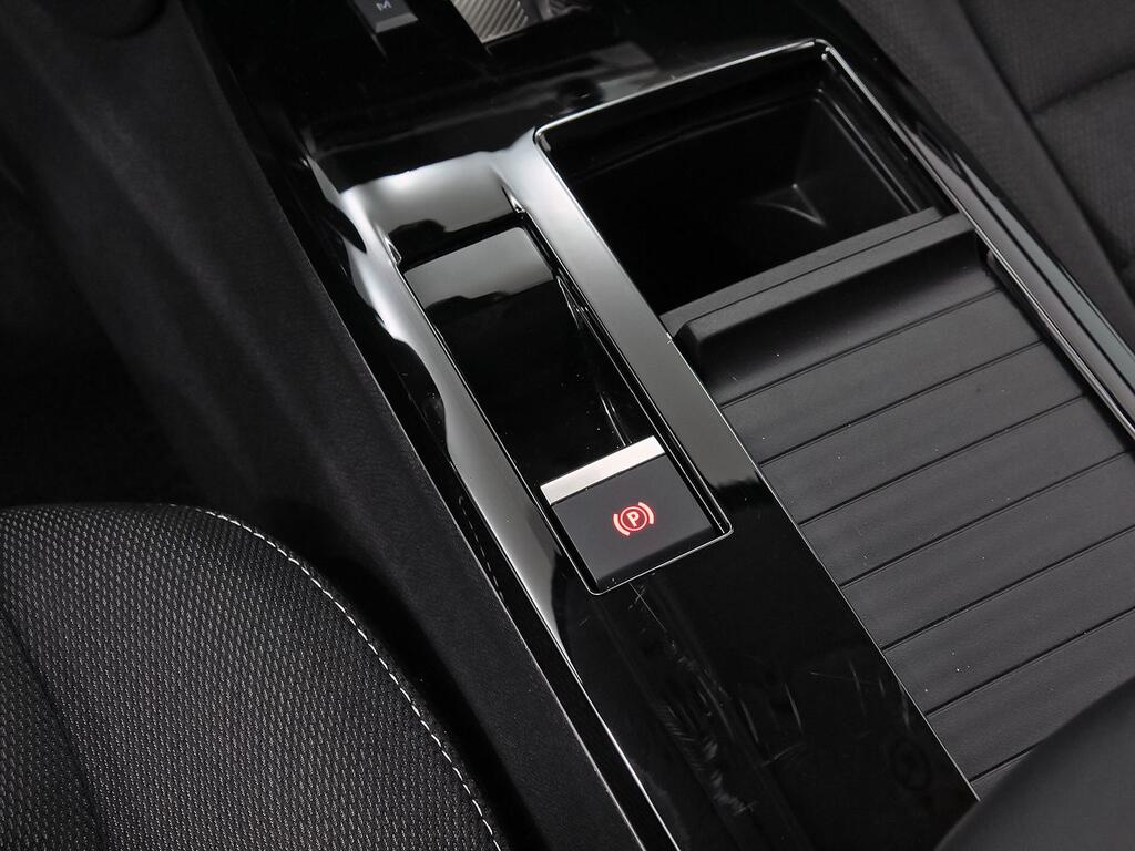 Citroën C4 Hybrid 136 e-DCS6 Plus 30