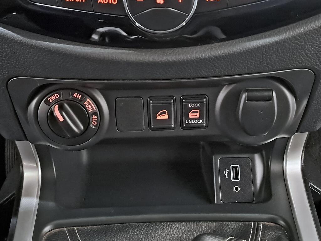Nissan Navara 2.3 DCI 163 N-CONNECTA DC 4WD 4P 26