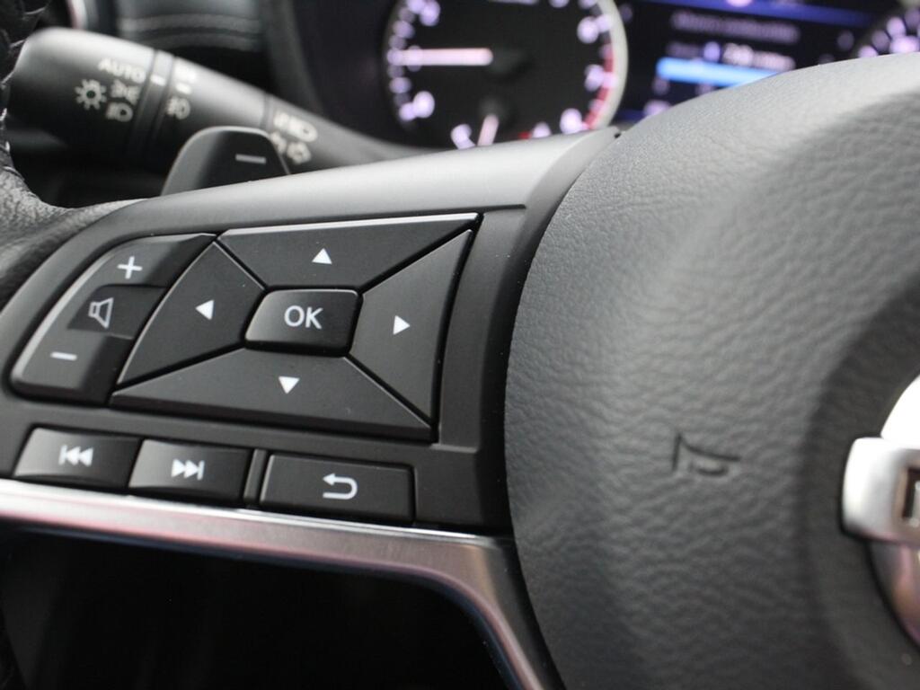 Nissan Juke DIG-T 86 kW (117 CV) 6 M/T N-CONNECTA 14