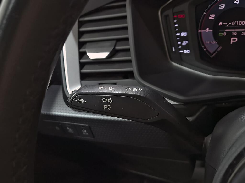 Audi A1 Sportback Adrenalin 30 TFSI 81kW S tron 15