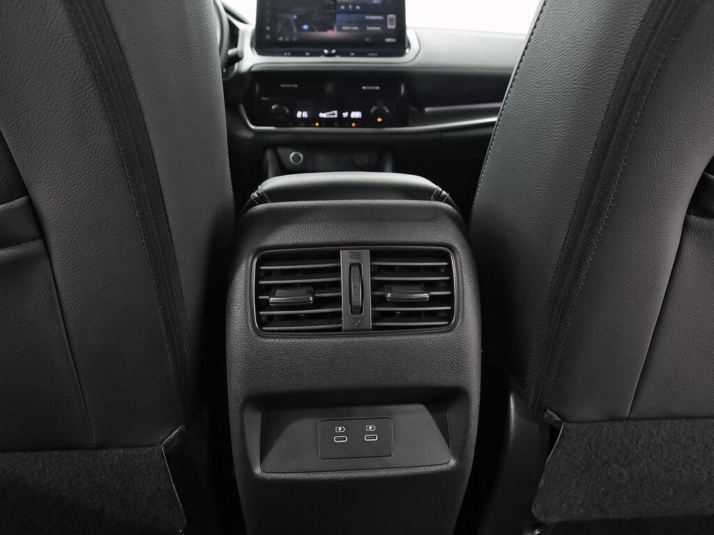 Nissan Qashqai DIG-T 116kW CVT N-Connecta 34