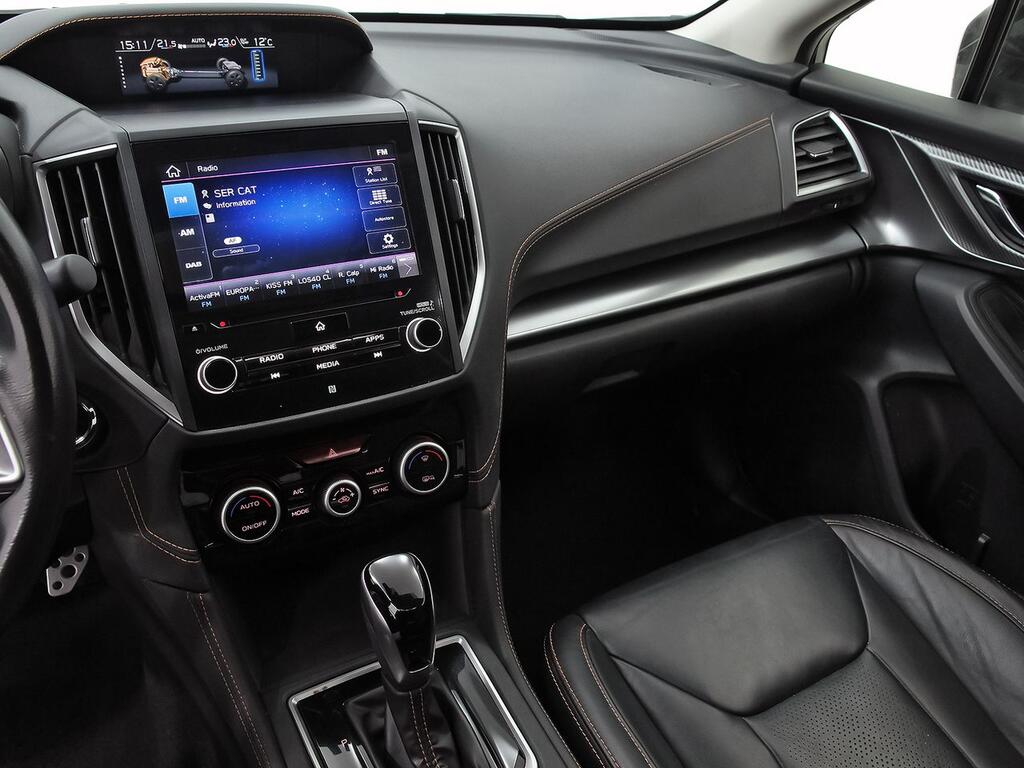 Subaru XV 2.0i Hybrid CVT Executive Plus 12