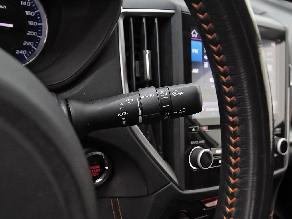 Subaru XV 2.0i Hybrid CVT Executive Plus 18