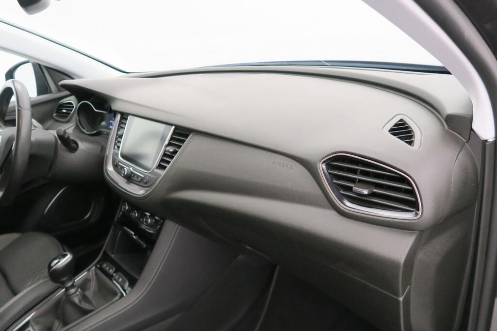 Opel Grandland X 1.2 Turbo Ultimate 13