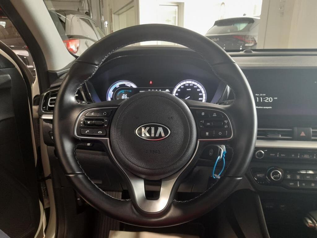 Kia Niro 1.6 GDi HEV 104kW (141CV) Drive 9