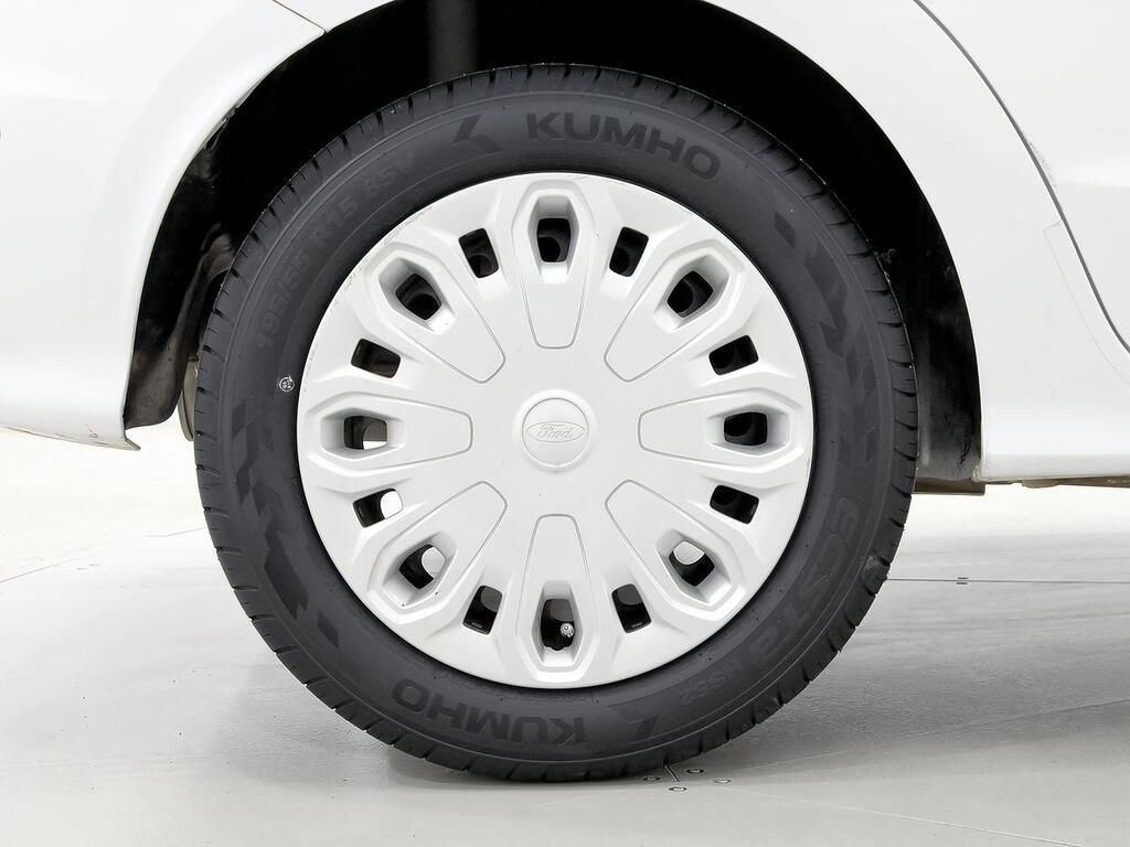 Ford Ka 1.2 Ti-VCT 51kW Essential 11