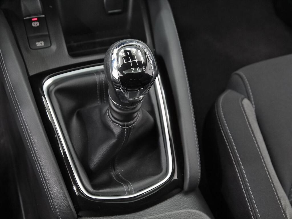 Nissan Qashqai DIG-T 103 kW (140 CV) E6D N-CONNECTA 23