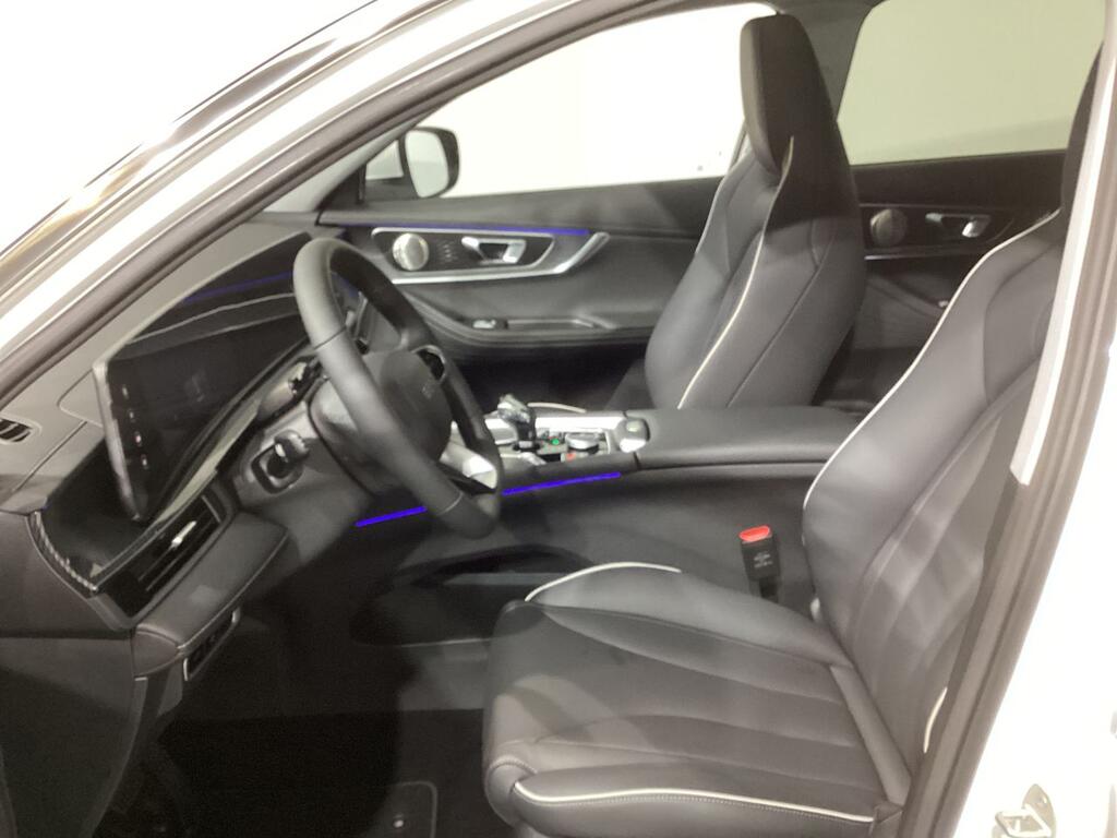 Ebro S700 1.6 TGDI Luxury 7 DCT 8