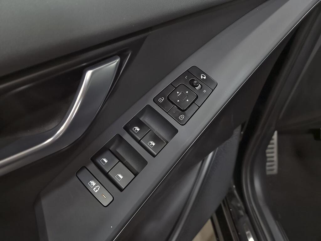 Kia Niro 1.6 GDi HEV 104kW (141CV) Emotion 11