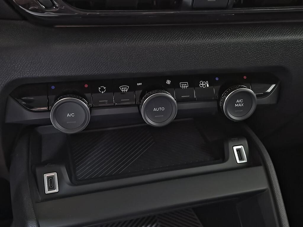 Citroën C4 PureTech 130 S&S 6v Plus 25