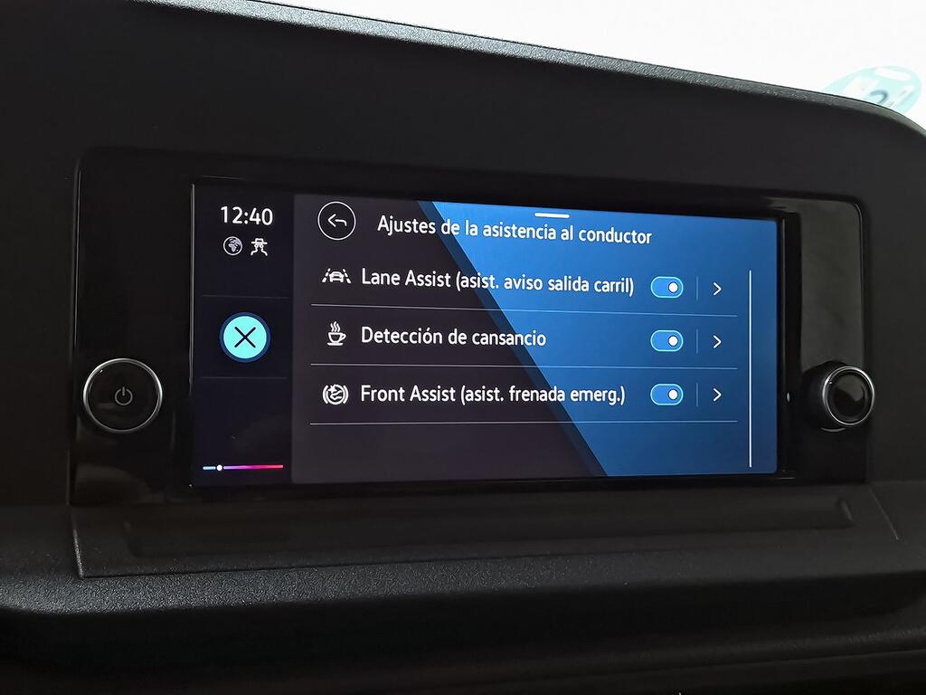 Volkswagen Caddy 2.0 TDI 102 KOMBI 4P 25