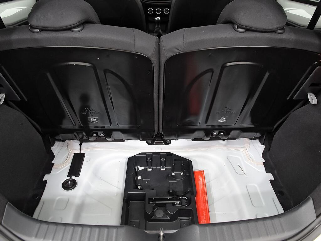 Toyota Aygo X Cross 1.0 VVT-I 72CV Play 27