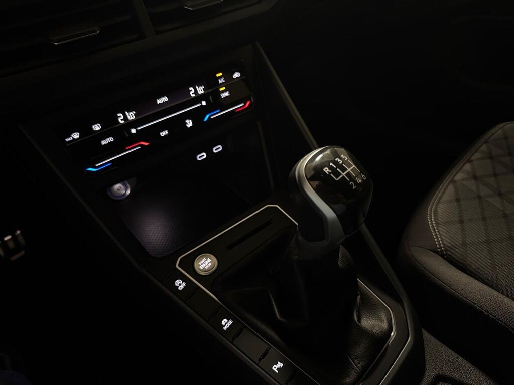 Volkswagen Taigo R-Line 1.0 TSI 81kW (110CV) 15