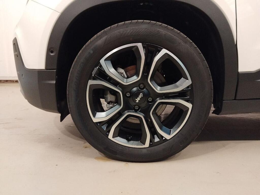 Jeep Avenger BEV 115kW (156CV) Summit 8