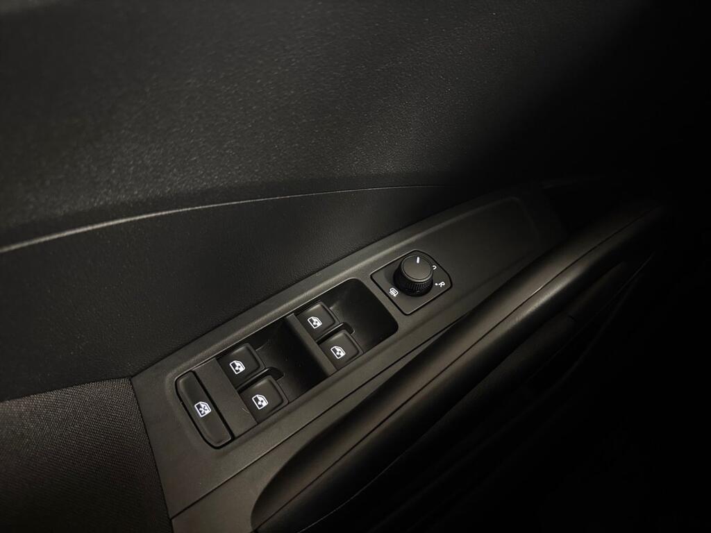 Skoda Fabia 1.0 TSI 85KW (115CV) Design 12