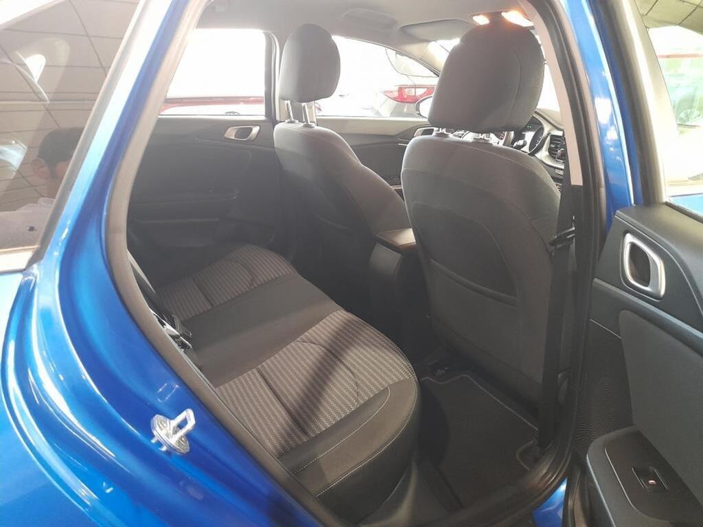 Kia Ceed 1.0 T-GDi 74kW (100CV) Drive 11