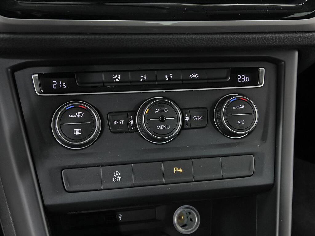 Volkswagen Touran Business 1.0 TSI 85kW (115CV) 28