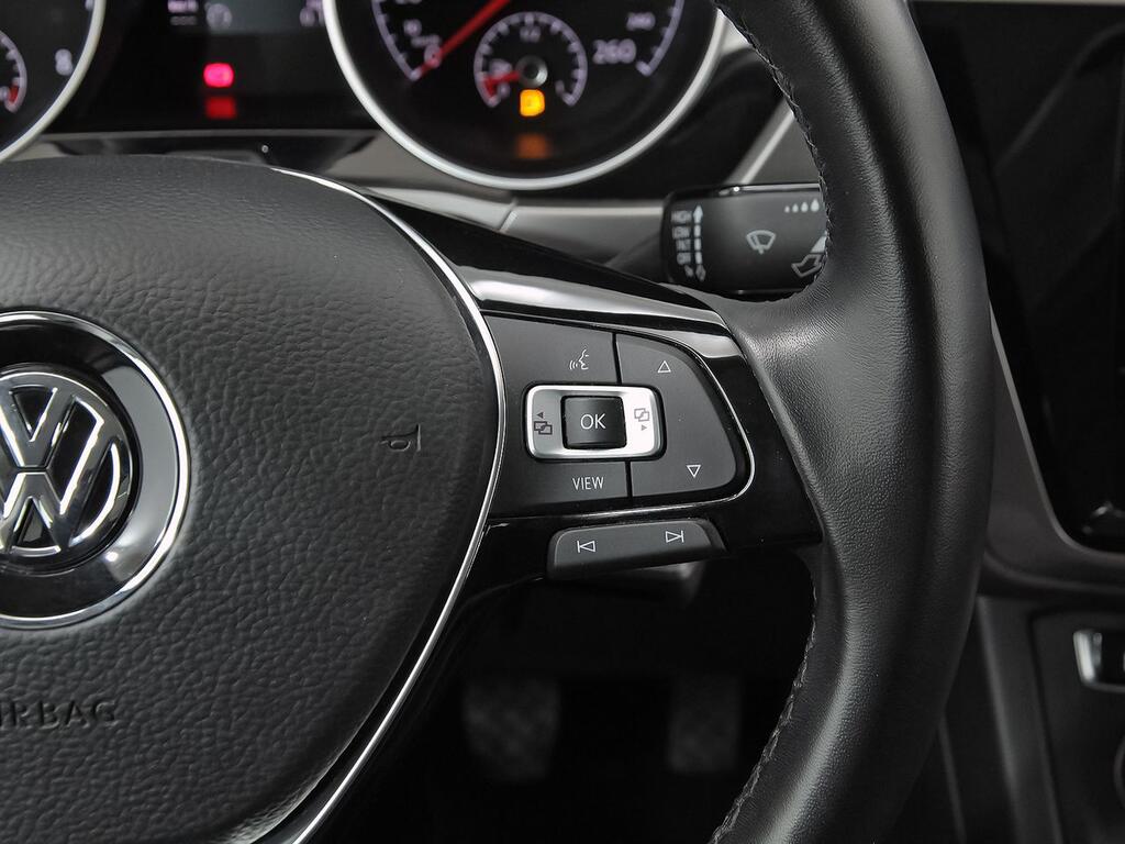 Volkswagen Touran Business 1.0 TSI 85kW (115CV) 22