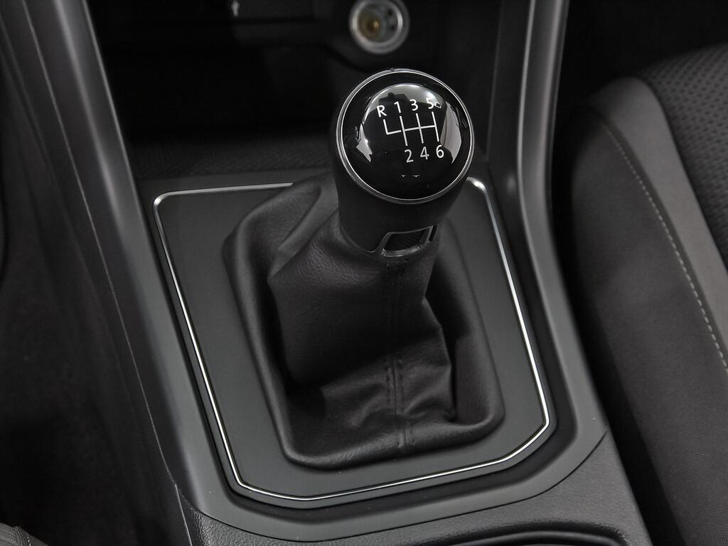 Volkswagen Touran Business 1.0 TSI 85kW (115CV) 30