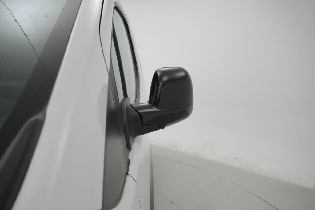 Opel Combo Cargo E-COMBO FURGON BEV (50KWH) 136CV) 22