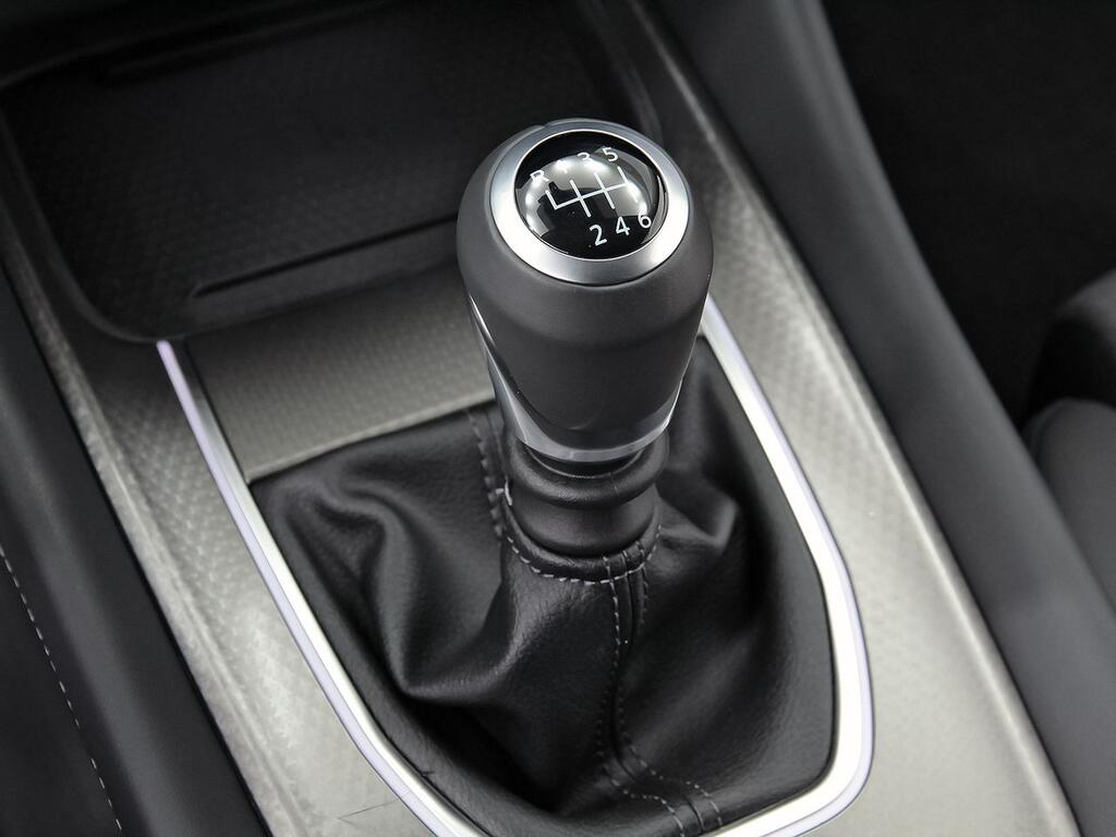 Nissan Qashqai DIG-T 103kW N-Connecta 32