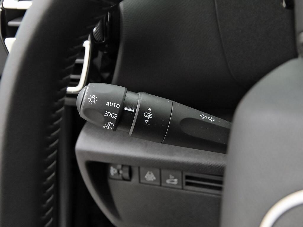 Citroën C4 X Hybrid 136 e-DCS6 Plus 16