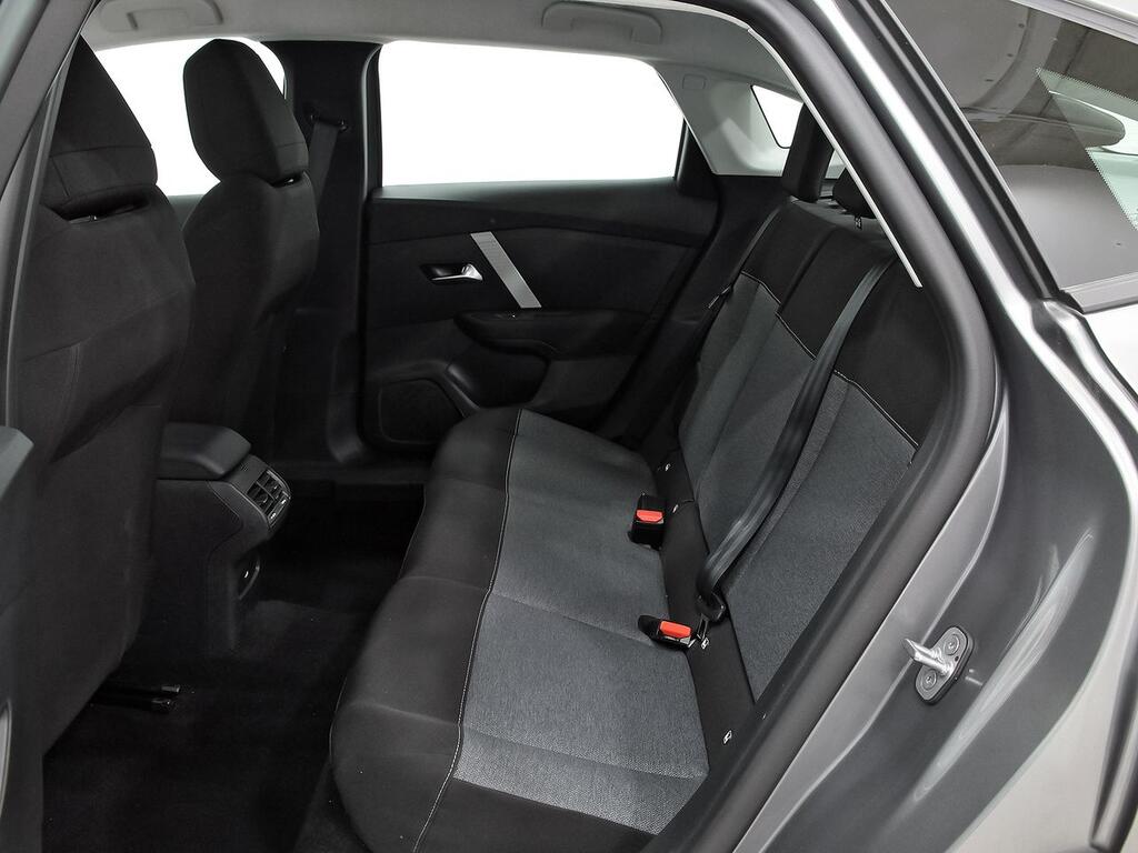 Citroën C4 X Hybrid 136 e-DCS6 Plus 9