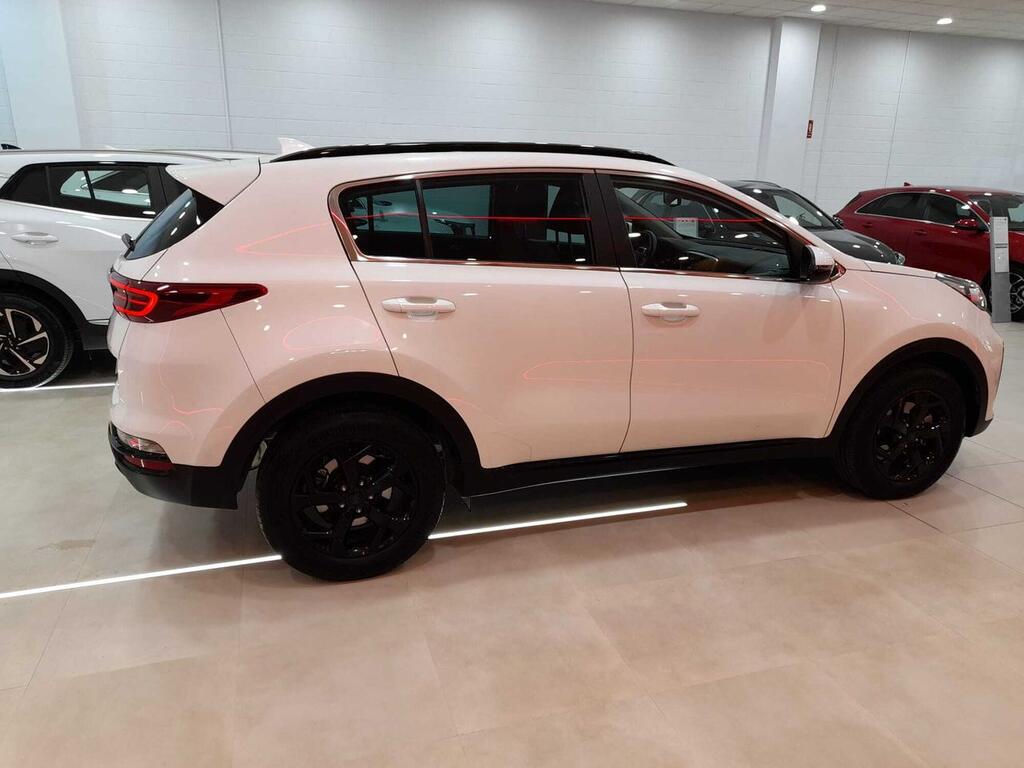 Kia Sportage 1.6 MHEV Black Edition 100kW (136CV) 4x2 8