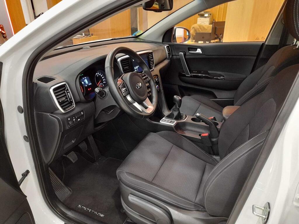 Kia Sportage 1.6 MHEV Black Edition 100kW (136CV) 4x2 14