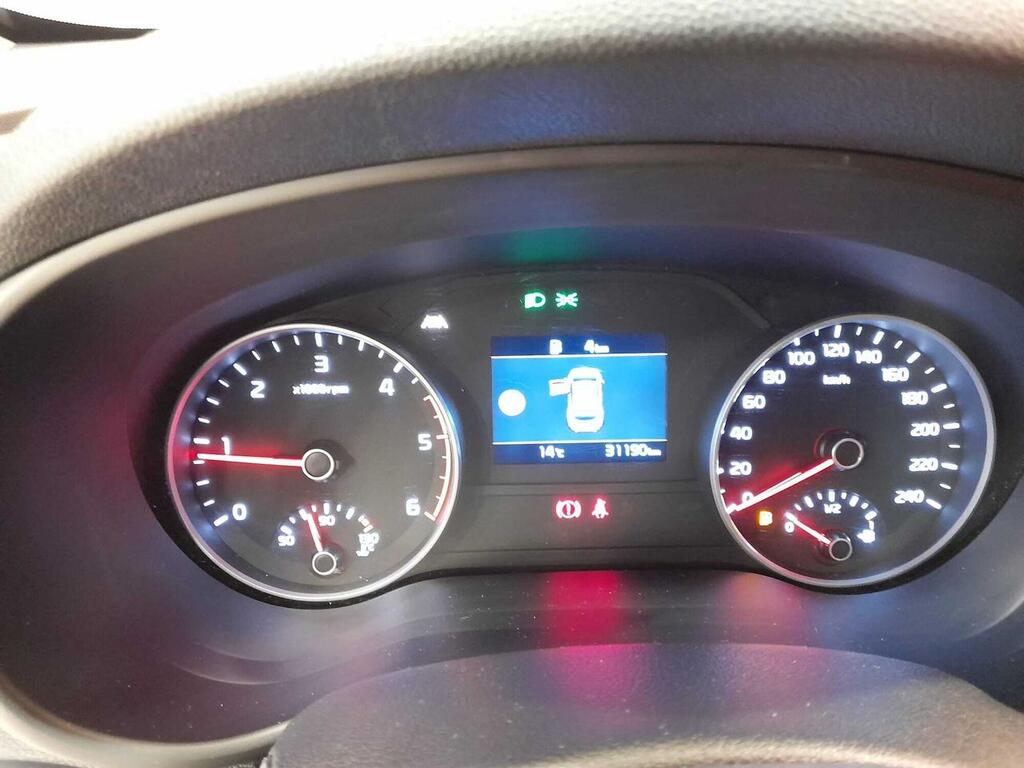 Kia Sportage 1.6 MHEV Black Edition 100kW (136CV) 4x2 11