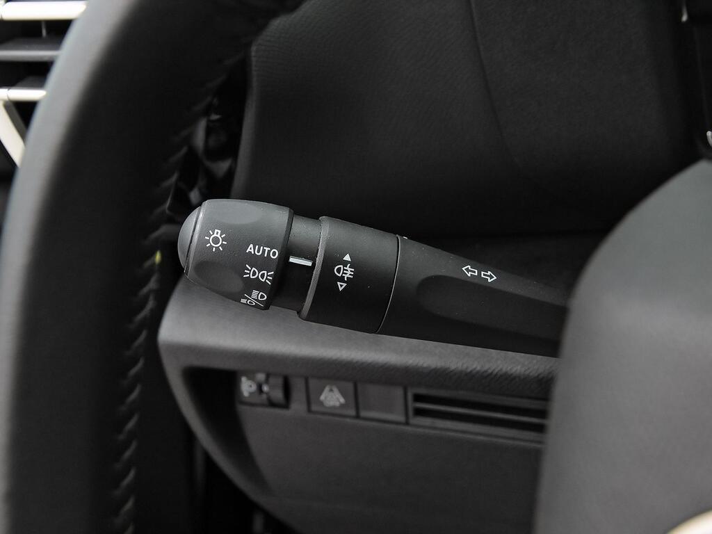 Citroën C4 Hybrid 136 e-DCS6 Plus 16