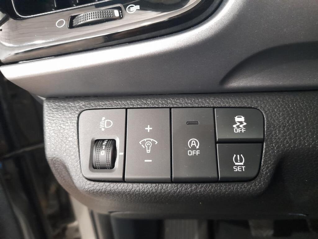 Kia Stonic 1.0 T-GDi 74kW (100CV) MHEV iMT Drive 17