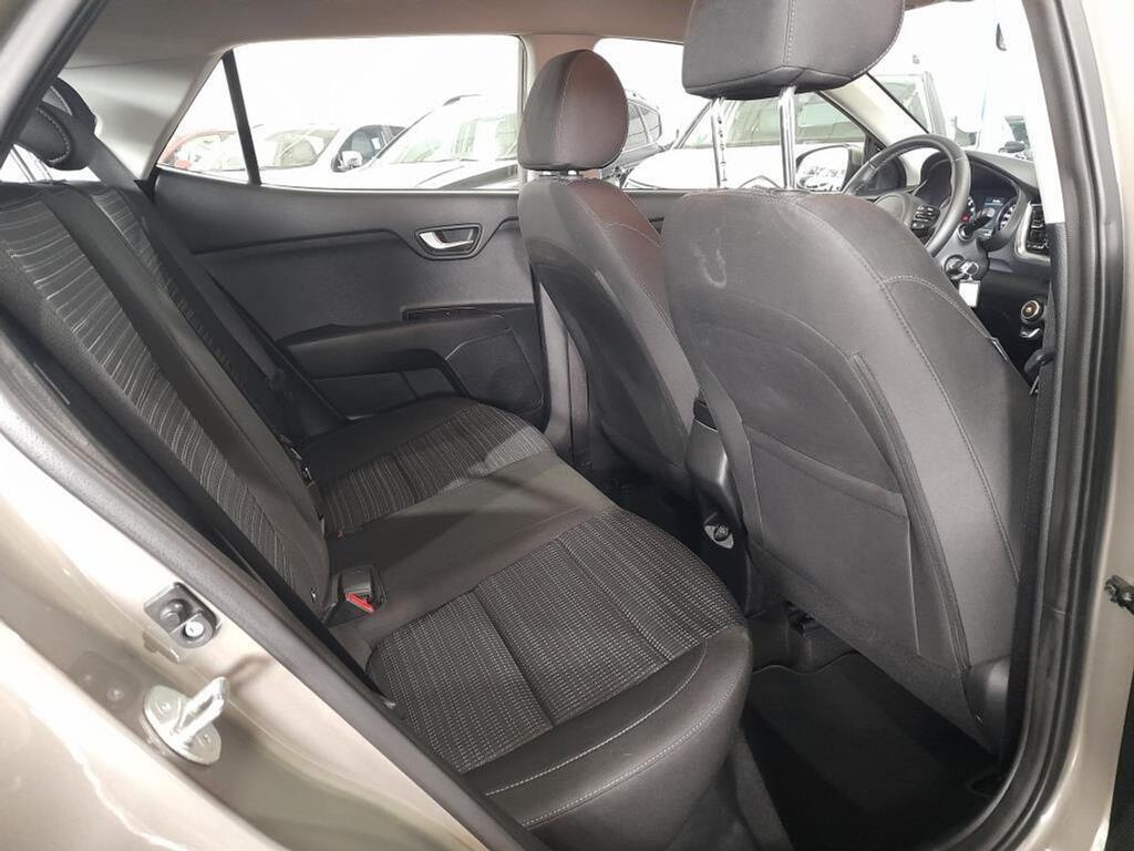 Kia Stonic 1.0 T-GDi 74kW (100CV) MHEV iMT Drive 11