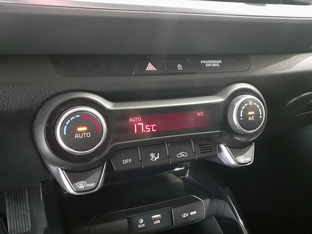 Kia Stonic 1.0 T-GDi 88kW (120CV) Drive 19