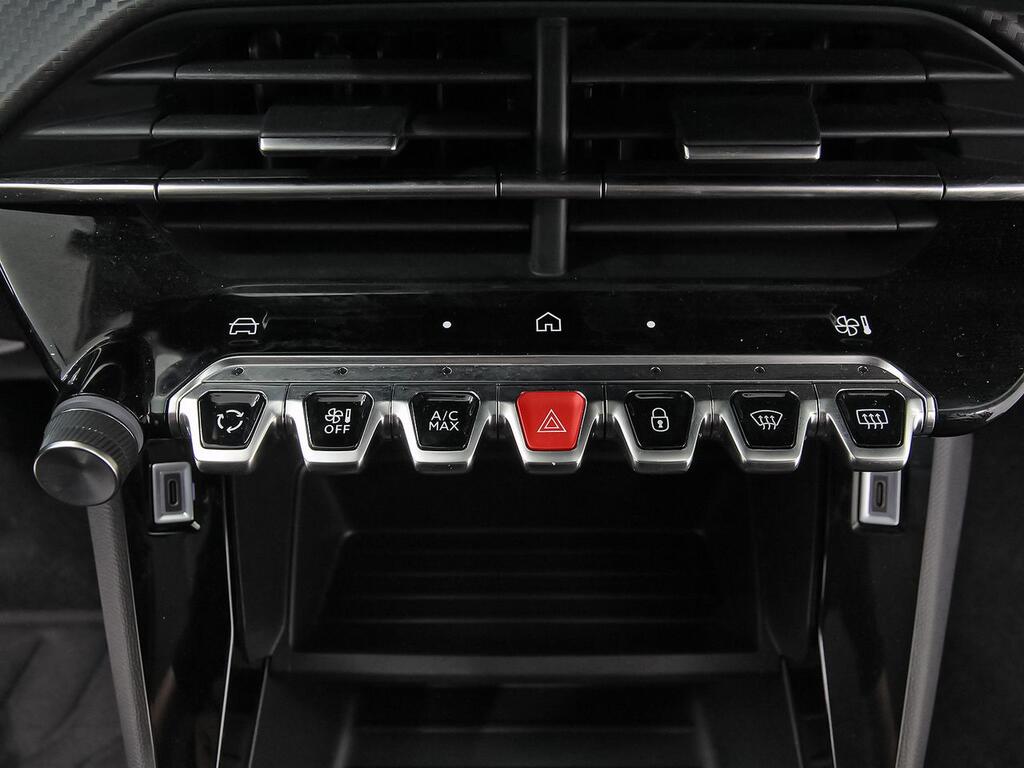 Peugeot 208 Active Puretech 100 33